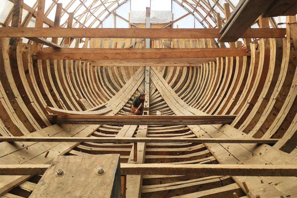 The exposed frame of the Virginia of Sagadahoc replica, photographed during construction, in 2015.